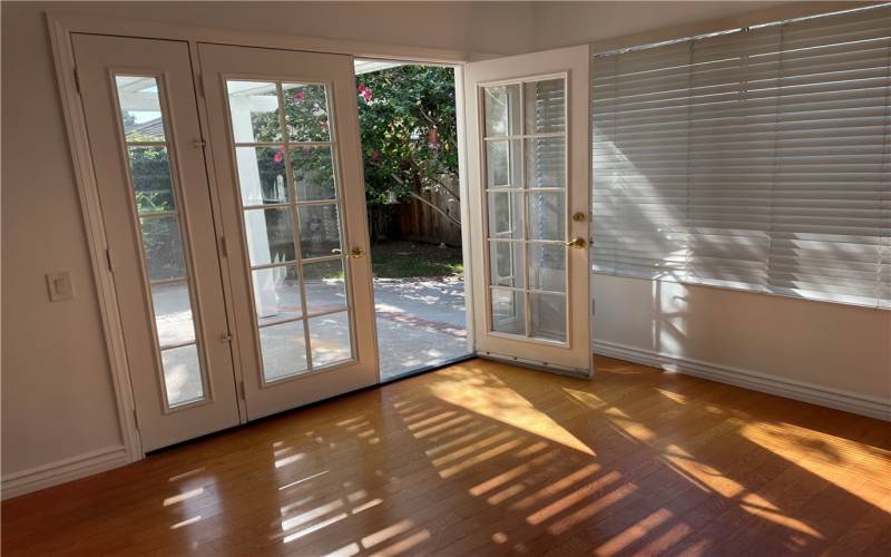 Breakfast nook off kitchen