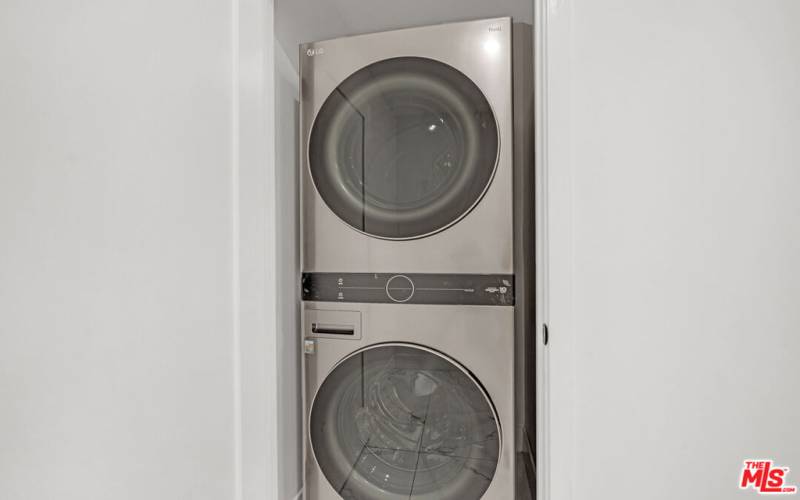 In-Unit Washer Dryer