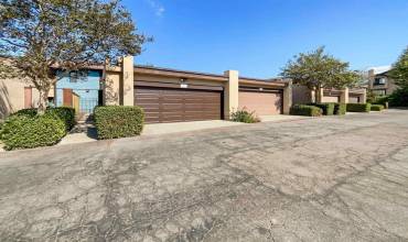 140 E El Norte Pkwy 21, Escondido, California 92026, 2 Bedrooms Bedrooms, ,2 BathroomsBathrooms,Residential,Buy,140 E El Norte Pkwy 21,240023602SD