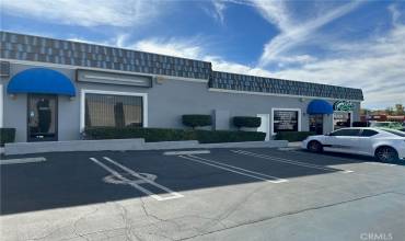 12061 Jacaranda Avenue Suite 2 A & B, Hesperia, California 92345, ,Commercial Lease,Rent,12061 Jacaranda Avenue Suite 2 A & B,HD24215025