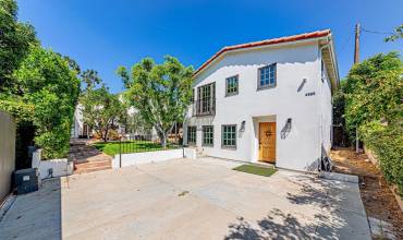 4985 W 3rd St., Los Angeles, California 90020, 2 Bedrooms Bedrooms, ,2 BathroomsBathrooms,Residential Lease,Rent,4985 W 3rd St.,240024619SD