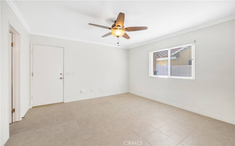 Eat in kitchen with door to direct access garage.