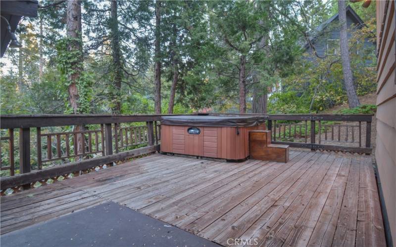 Hot tub deck - entrance from kitchen & hallway to bedrooms