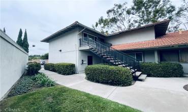 3640 S Main Street C-16, Santa Ana, California 92707, 2 Bedrooms Bedrooms, ,1 BathroomBathrooms,Residential,Buy,3640 S Main Street C-16,PW24215348