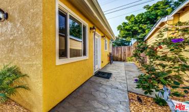 4333 Westlawn Avenue REAR, Los Angeles, California 90066, 1 Bedroom Bedrooms, ,1 BathroomBathrooms,Residential Lease,Rent,4333 Westlawn Avenue REAR,24452827