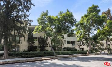 8400 De Longpre Avenue 203, West Hollywood, California 90069, 1 Bedroom Bedrooms, ,1 BathroomBathrooms,Residential,Buy,8400 De Longpre Avenue 203,24453357