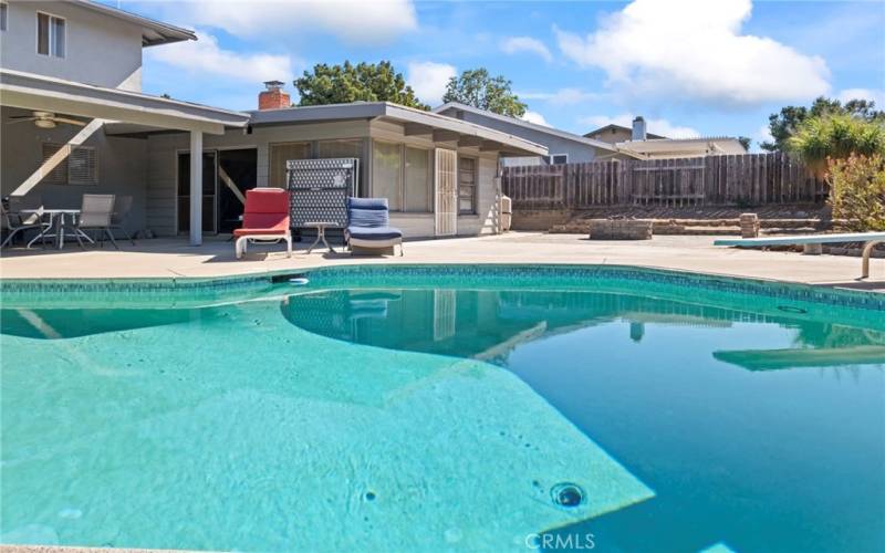 Wonderful pool for hot summer days!