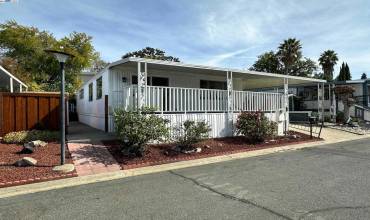 14 Terrace Drive, Concord, California 94518, 2 Bedrooms Bedrooms, ,2 BathroomsBathrooms,Manufactured In Park,Buy,14 Terrace Drive,41076225