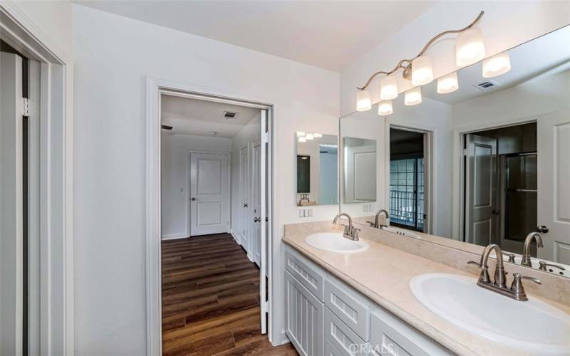  Bathroom shared by the Jack and Jill  bedrooms.