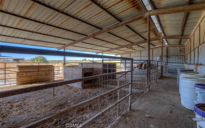 Livestock barn