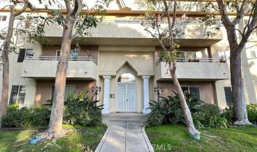 4358 Mammoth Avenue 2, Sherman Oaks, California 91423, 2 Bedrooms Bedrooms, ,2 BathroomsBathrooms,Residential Lease,Rent,4358 Mammoth Avenue 2,SR24216812