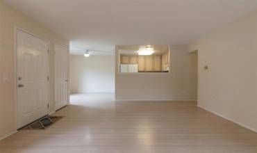 2036 Coolidge Street 81, San Diego, California 92111, 3 Bedrooms Bedrooms, ,2 BathroomsBathrooms,Residential Lease,Rent,2036 Coolidge Street 81,240024825SD