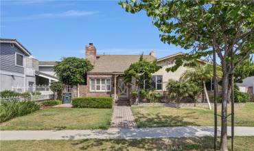 5672 Pepperwood Avenue, Lakewood, California 90712, 4 Bedrooms Bedrooms, ,3 BathroomsBathrooms,Residential,Buy,5672 Pepperwood Avenue,PW24203337