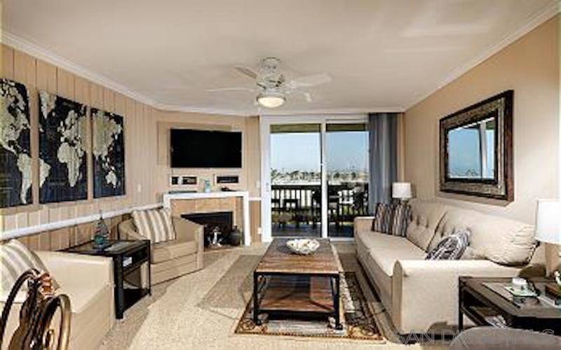 The living area is a great place to gather after a day in the sun and surf!