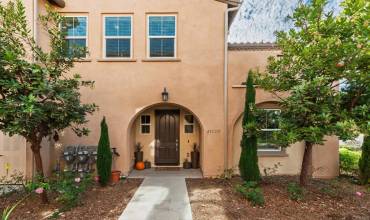 4352 Nautilus Way #5