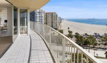 700 E Ocean Boulevard 1706, Long Beach, California 90802, 2 Bedrooms Bedrooms, ,2 BathroomsBathrooms,Residential,Buy,700 E Ocean Boulevard 1706,PW24201788