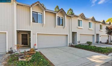 243 Via El Dorado Ln, Martinez, California 94553, 2 Bedrooms Bedrooms, ,2 BathroomsBathrooms,Residential,Buy,243 Via El Dorado Ln,41076557