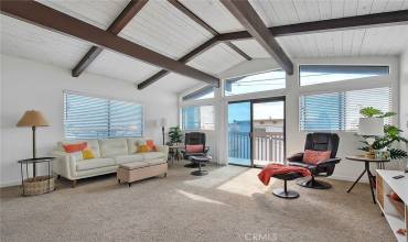 833 Monterey Boulevard, Hermosa Beach, California 90254, 2 Bedrooms Bedrooms, ,2 BathroomsBathrooms,Residential Lease,Rent,833 Monterey Boulevard,SB24209773