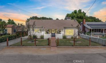 4467 Rubidoux Avenue, Riverside, California 92506, 3 Bedrooms Bedrooms, ,3 BathroomsBathrooms,Residential,Buy,4467 Rubidoux Avenue,IV24193785