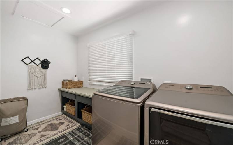 Seperated indoor laundry room