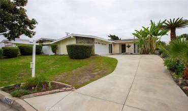 14074 La Barca Drive, La Mirada, California 90638, 3 Bedrooms Bedrooms, ,2 BathroomsBathrooms,Residential,Buy,14074 La Barca Drive,PW24216446