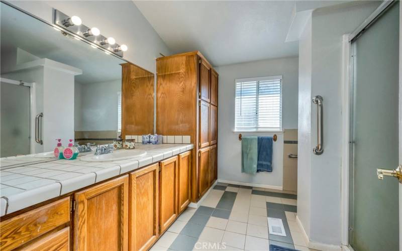 Primary bathroom has lots of counter space.