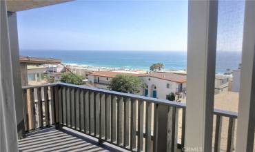 Extra large balcony with ocean views