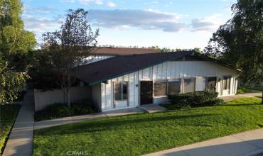 1744 Orinda Court, Thousand Oaks, California 91362, 2 Bedrooms Bedrooms, ,1 BathroomBathrooms,Residential Lease,Rent,1744 Orinda Court,SR24214686