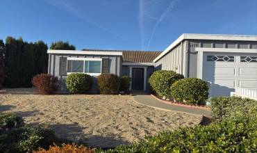 1713 Segovia Circle, Salinas, California 93906, 2 Bedrooms Bedrooms, ,1 BathroomBathrooms,Residential,Buy,1713 Segovia Circle,ML81984330