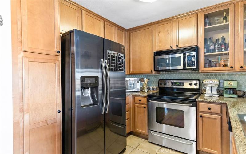 Beautiful kitchen with lots of storage space