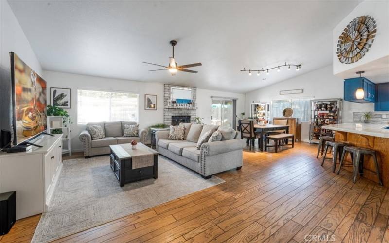 Open and airy great room. Hardwood floor