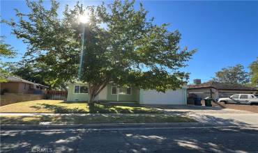 38627 Lemsford Avenue, Palmdale, California 93550, 3 Bedrooms Bedrooms, ,2 BathroomsBathrooms,Residential,Buy,38627 Lemsford Avenue,SR24207178