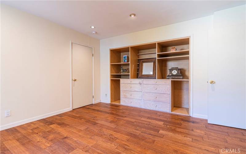 office-den built-in bookcase, drawers