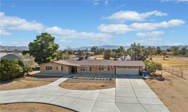 14101 Hopi Road, Apple Valley, California 92307, 4 Bedrooms Bedrooms, ,4 BathroomsBathrooms,Residential,Buy,14101 Hopi Road,HD24216408