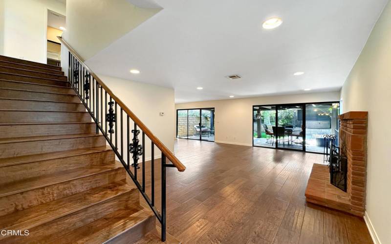 Jeanie living room and stairs