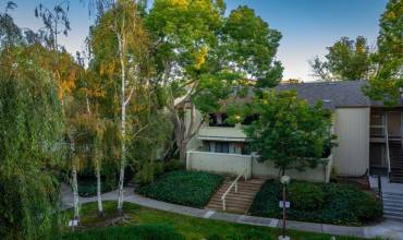 940 Kiely Boulevard H, Santa Clara, California 95051, 2 Bedrooms Bedrooms, ,1 BathroomBathrooms,Residential,Buy,940 Kiely Boulevard H,ML81982686