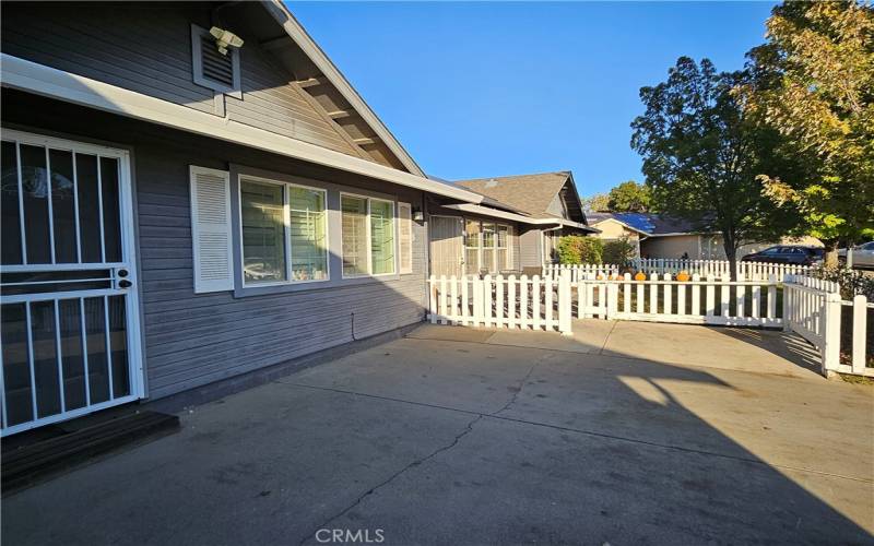 Seperate front entry in driveway