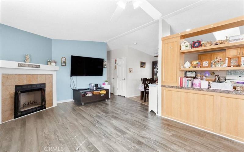 Living Room entering Kitchen