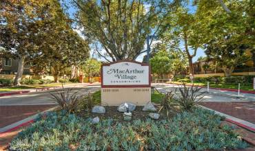 1000 W Macarthur Boulevard 44, Santa Ana, California 92707, 1 Bedroom Bedrooms, ,1 BathroomBathrooms,Residential,Buy,1000 W Macarthur Boulevard 44,PW24212830