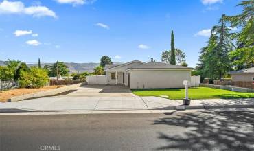 660 W Wilson Street, Banning, California 92220, 4 Bedrooms Bedrooms, ,2 BathroomsBathrooms,Residential,Buy,660 W Wilson Street,IV24211444