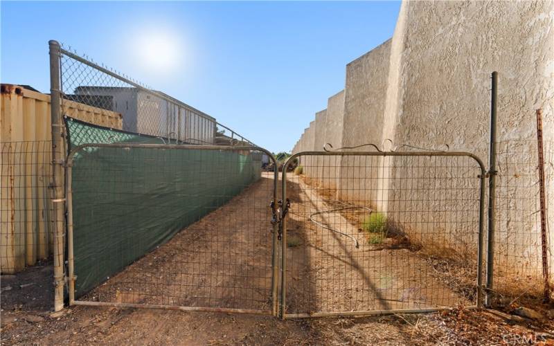 gate to back easement