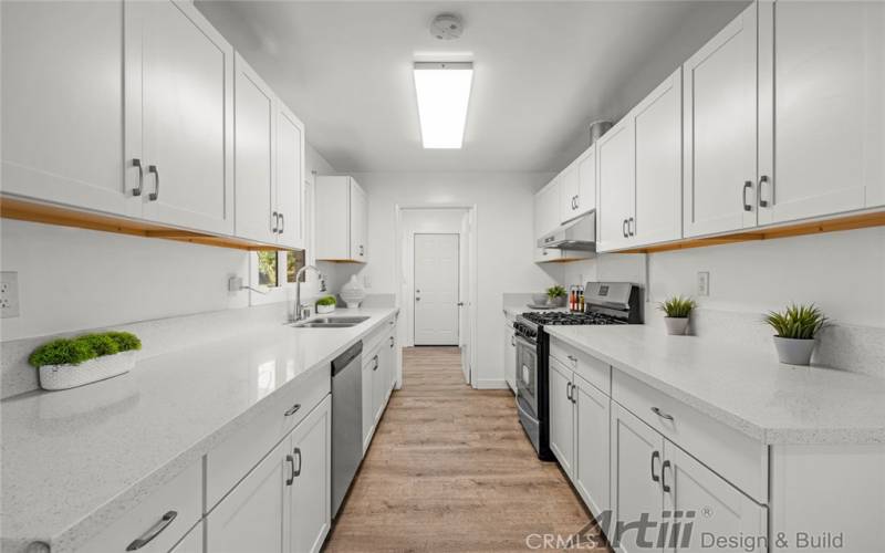 quartz countertop kitchen