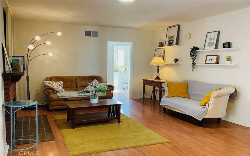 Bright & spacious Living room