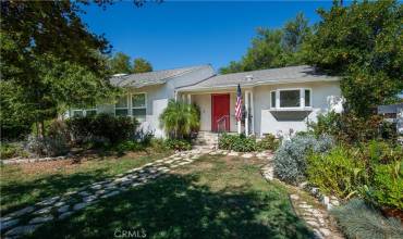 18919 Sylvan Street, Tarzana, California 91335, 3 Bedrooms Bedrooms, ,2 BathroomsBathrooms,Residential,Buy,18919 Sylvan Street,SR24204687