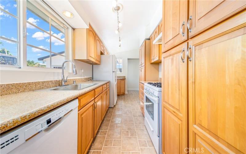 Extremely well kept home. Tons of cabinet space and pantry.