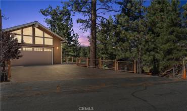 305 Lookout Drive, Big Bear City, California 92314, 2 Bedrooms Bedrooms, ,2 BathroomsBathrooms,Residential,Buy,305 Lookout Drive,DW24210902