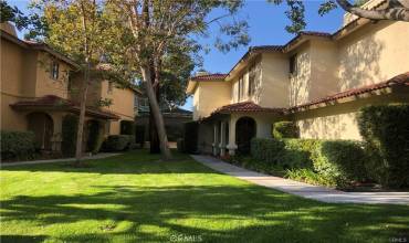 25245 Tanoak Lane, Lake Forest, California 92630, 2 Bedrooms Bedrooms, ,2 BathroomsBathrooms,Residential Lease,Rent,25245 Tanoak Lane,CV24217563