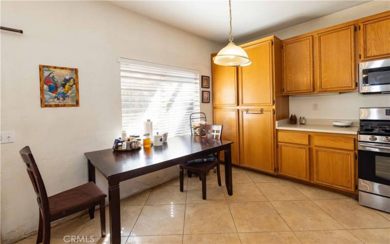 Kitchen and Breakfast Area