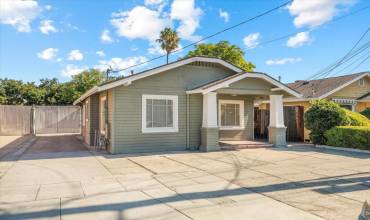 876 Chestnut Street, San Jose, California 95110, 2 Bedrooms Bedrooms, ,1 BathroomBathrooms,Residential,Buy,876 Chestnut Street,ML81983452