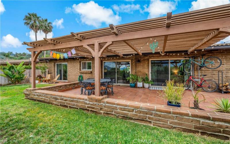 Ultra private yard with mountain views